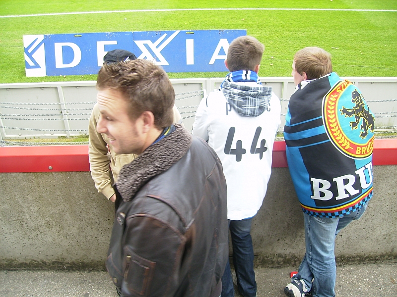 onderonsje met Brugge supporters die overigens alle vertrouwenhebben in onze Dickie als bondscoach!